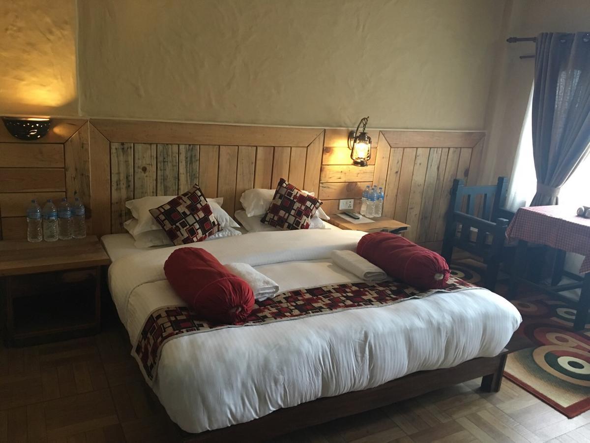 Hotel Tourist Residency Похара Екстериор снимка