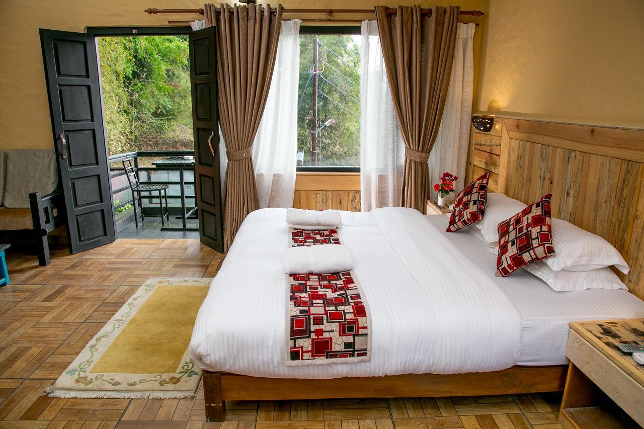 Hotel Tourist Residency Похара Екстериор снимка