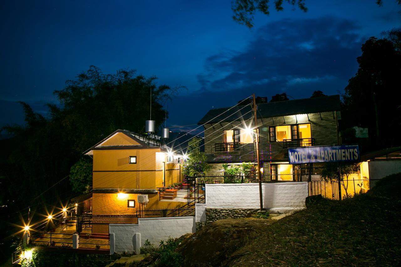 Hotel Tourist Residency Похара Екстериор снимка