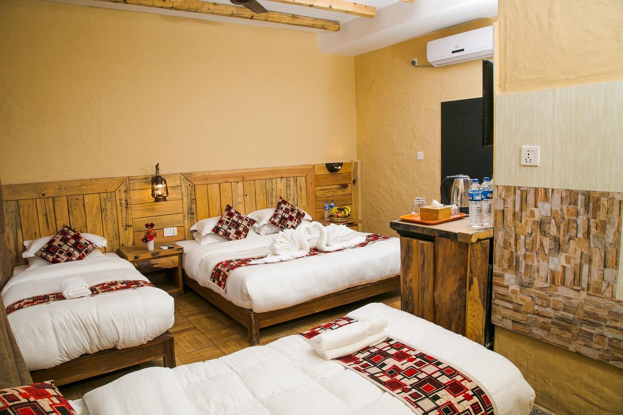 Hotel Tourist Residency Похара Екстериор снимка