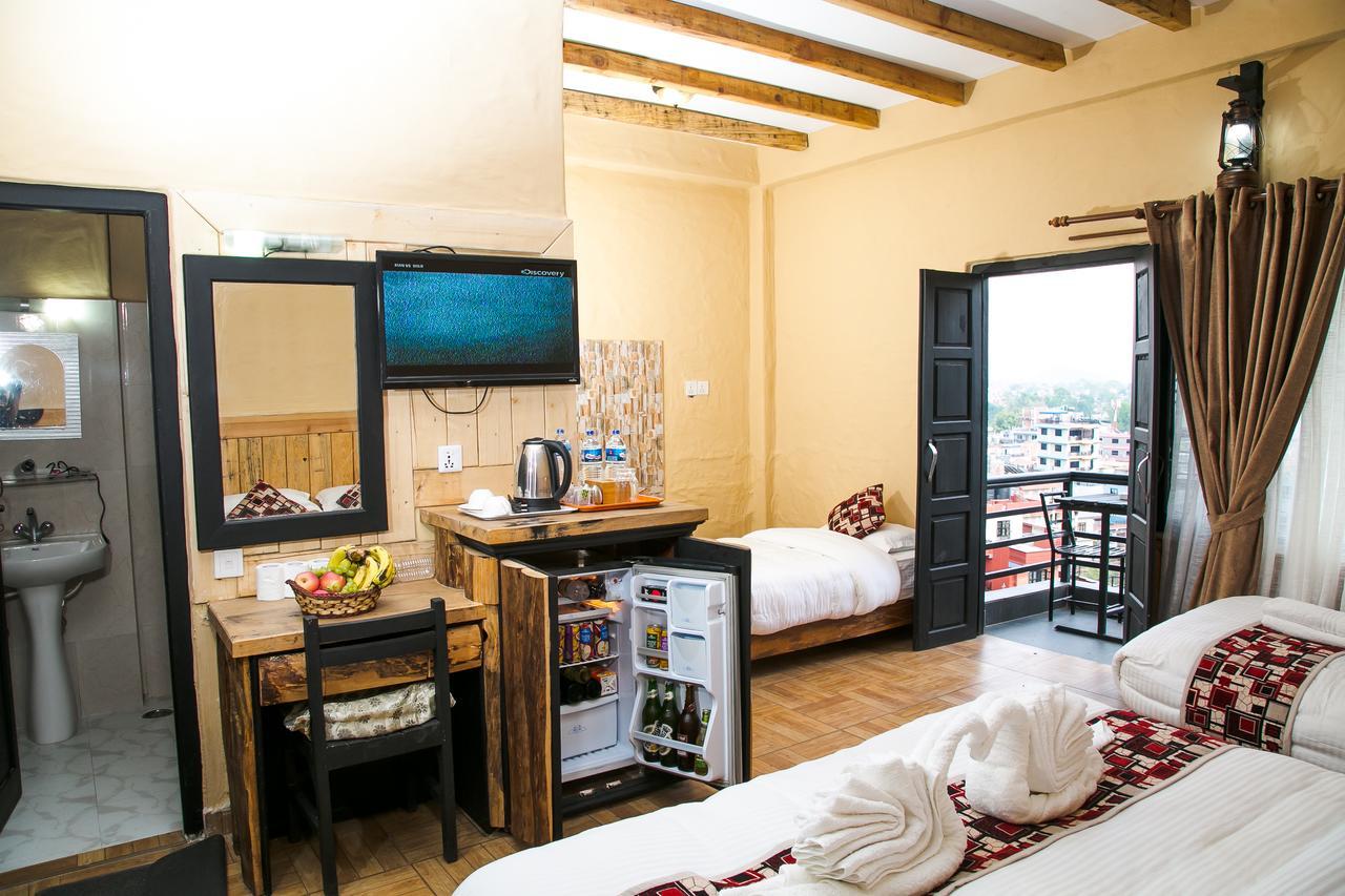 Hotel Tourist Residency Похара Екстериор снимка